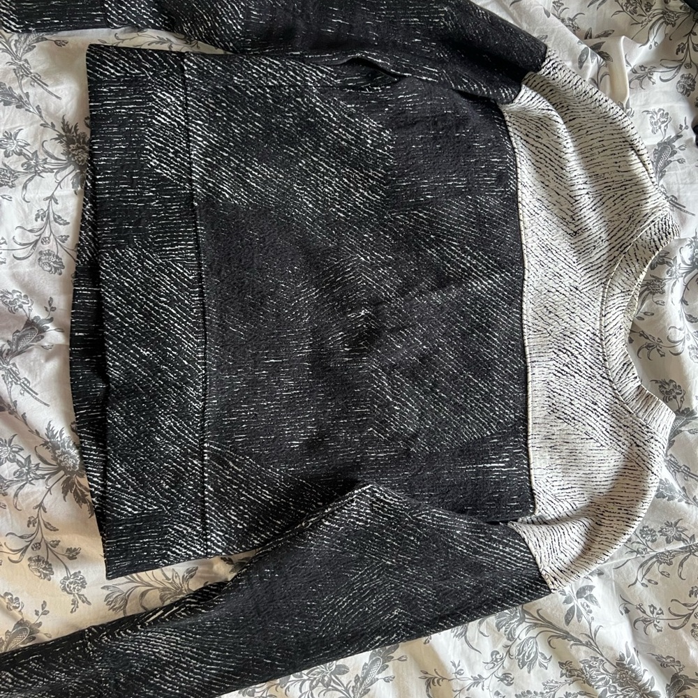 Clothes - Picture 9 of 16
